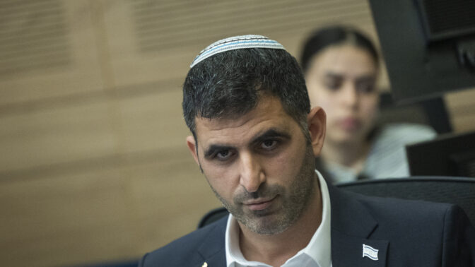 שר התקשורת, שלמה קרעי. הכנסת, יוני 2026 (צילום: חיים גולדברג) שר התקשורת, שלמה קרעי. הכנסת, יוני 2026 (צילום: חיים גולדברג)