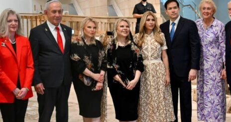 Sara Netanyahu during U.S. Secretary of State Marco Rubio’s visit to Israel on September 14, 2025. Right: the photograph published by the U.S. Embassy. Left: the airbrushed photograph supplied by the Prime Minister’s Office and published by Reuters. Sara Netanyahu during U.S. Secretary of State Marco Rubio’s visit to Israel on September 14, 2025. Right: the photograph published by the U.S. Embassy. Left: the airbrushed photograph supplied by the Prime Minister’s Office and published by Reuters.
