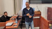 סנ"צ בדימוס אלון צרפתי בפתח עדותו במשפט המו"לים. בית המשפט המחוזי בירושלים, 15.9.2026 (צילום: איתמר ב"ז)